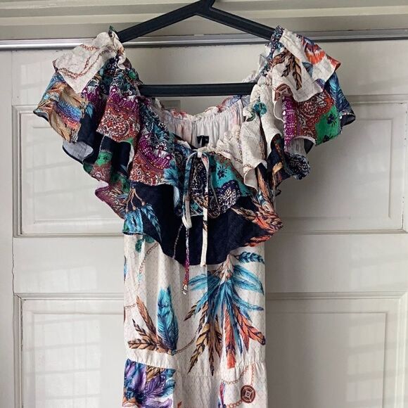 Beautiful Designer Monica Negreiros full dress - Picture 1 of 8